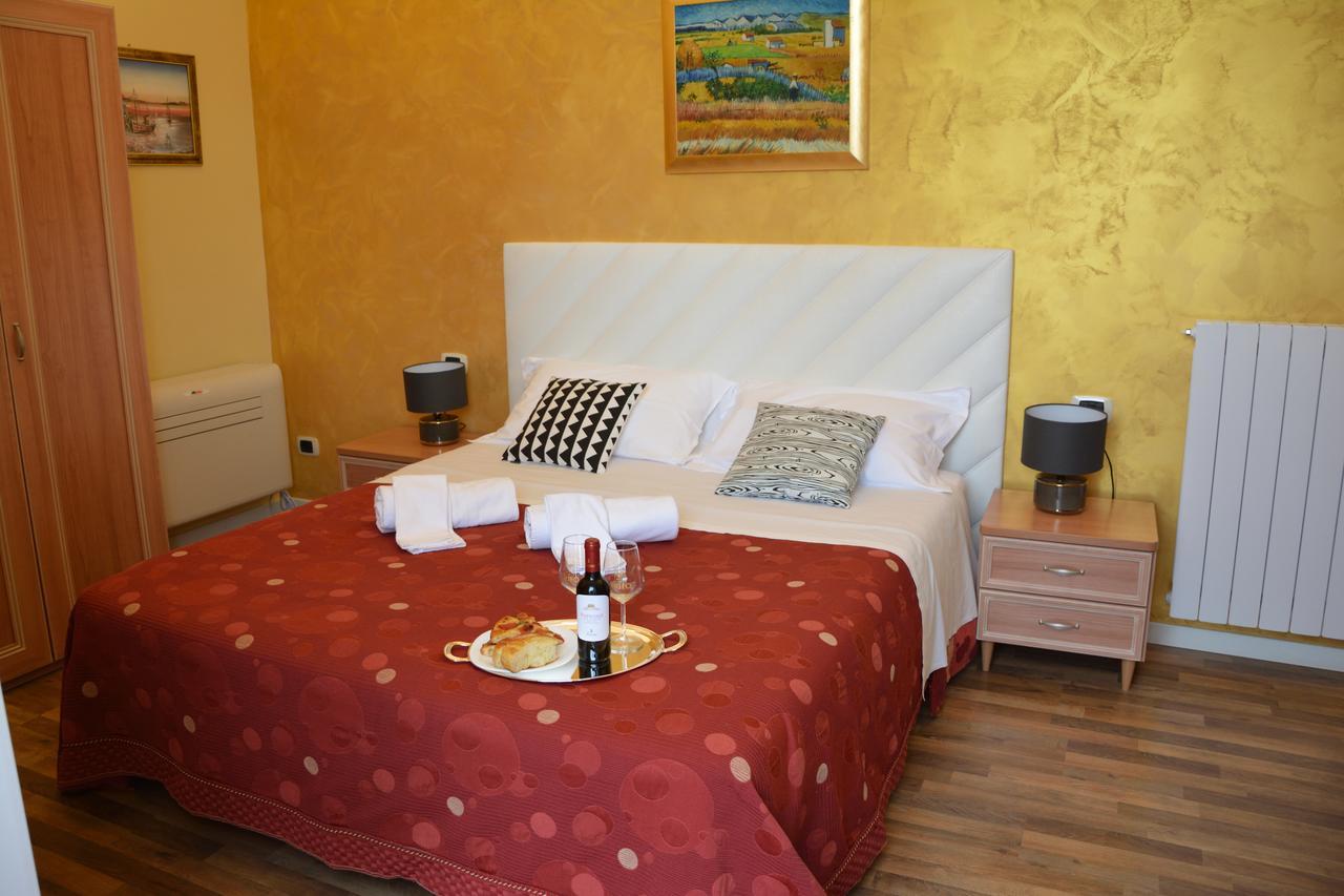 Le Stanze Del Console Bed & Breakfast Gravina in Puglia Exterior photo